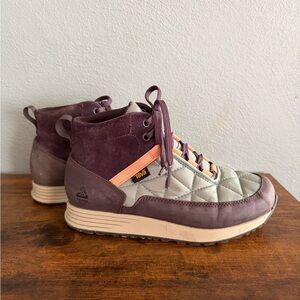 Teva Ember Commute Waterproof Sneaker Booties Size 6.5